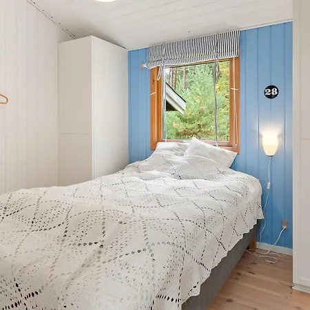 3 Bedroom Lovely In Nexo Ferienhaus Vester Somarken
